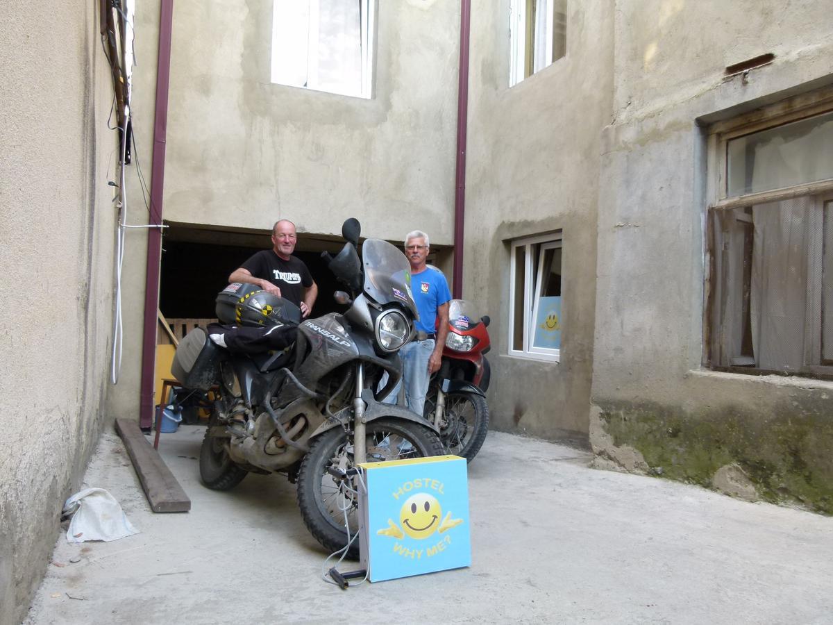 Why Me Eco-Friendly Hostel Tbilisi Exterior foto